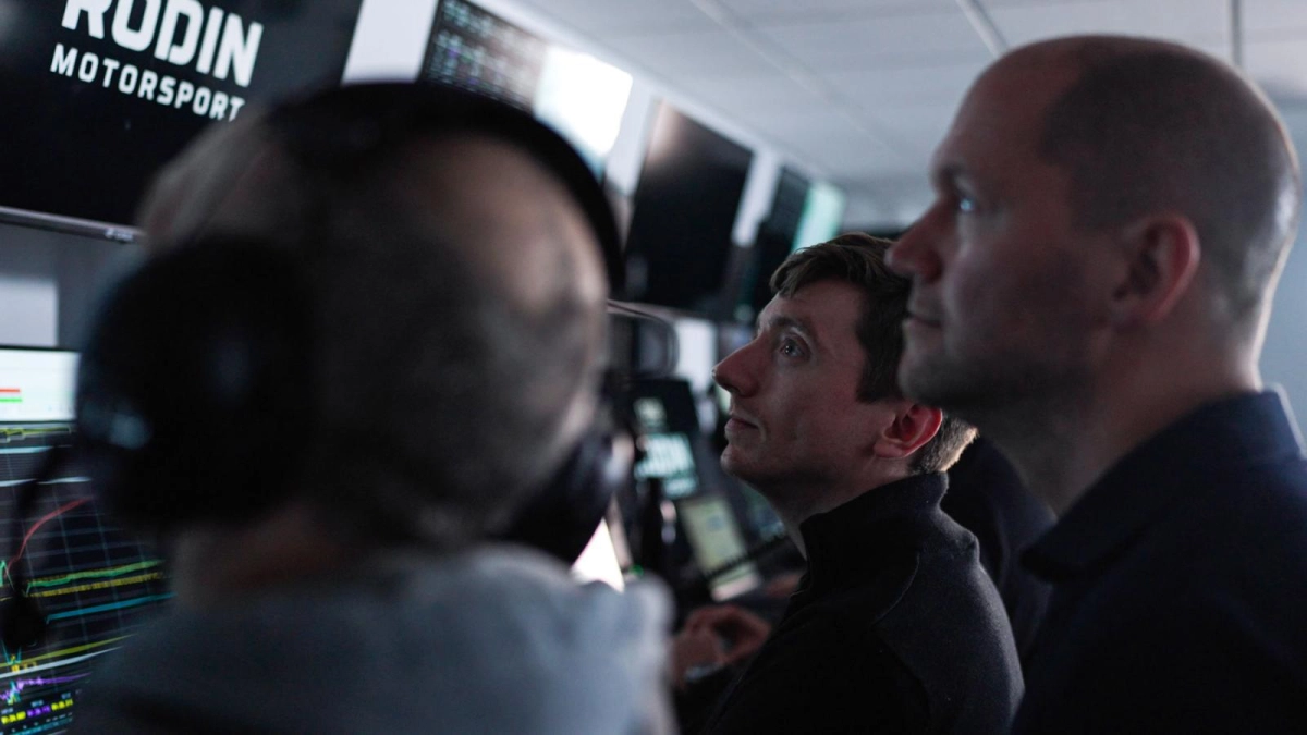 Rodin Motorsport pit wall 3   Benn