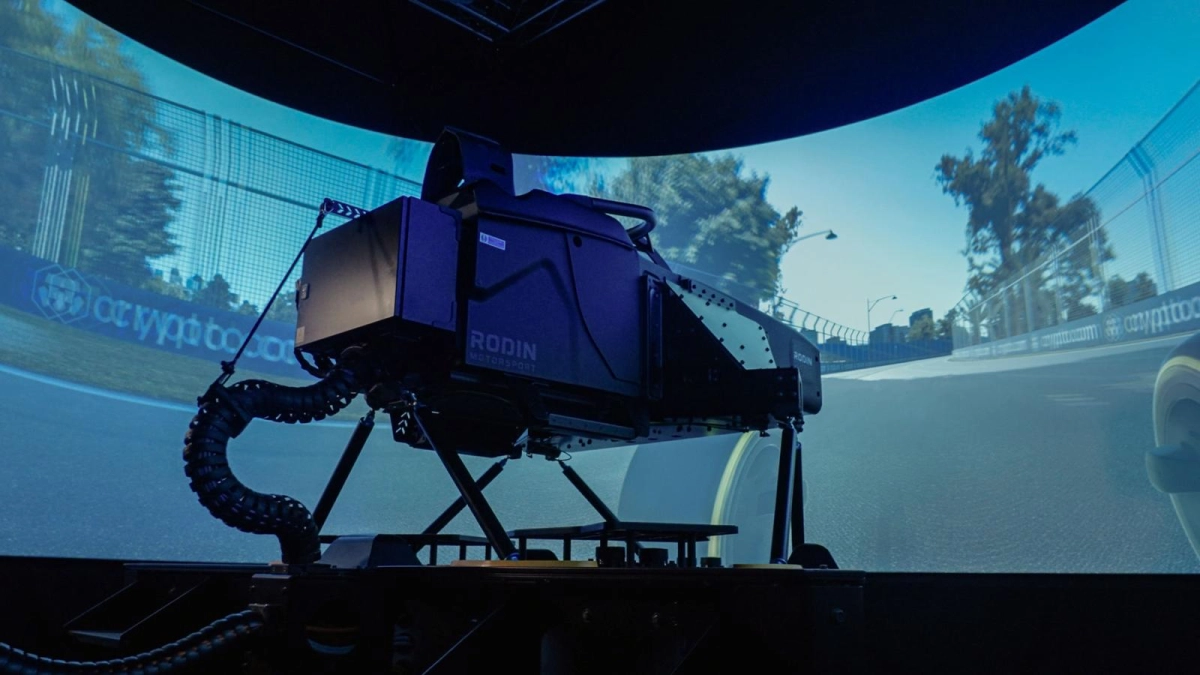 Dynisma DMG 1 at Rodin Motorsport Driver Performance Centre   mid 2